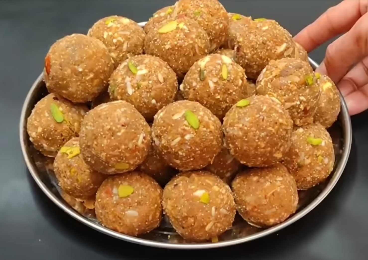 Sonth ke Laddu